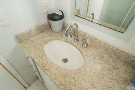 Apartamento à venda com 56m², 2 quartos e 1 vaga Apartamento à venda com 56m², 2 quartos e 1 vagaBanheiro da Suíte