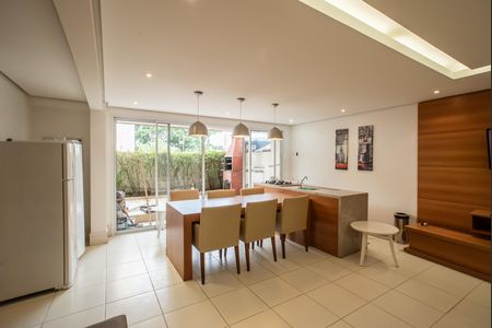 Apartamento à venda com 56m², 2 quartos e 1 vaga Apartamento à venda com 56m², 2 quartos e 1 vagaÁrea comum - Salão de festas