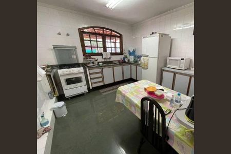 Casa à venda com 3 quartos, 196m² em Jardim Felicidade (Zona Norte), São Paulo