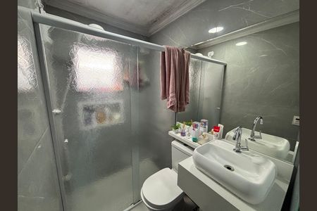 Casa para alugar com 278m², 3 quartos e 2 vagasBanheiro social