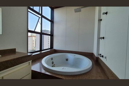 Apartamento para alugar com 74m², 1 quarto e 2 vagas
