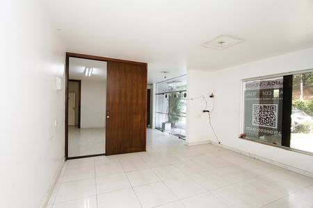 Casa para alugar com 1 quarto, 600m² em Cidade Jardim, Belo Horizonte