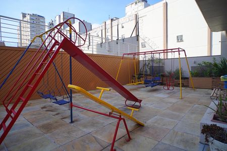 Apartamento para alugar com 119m², 3 quartos e 1 vaga Apartamento para alugar com 119m², 3 quartos e 1 vagaÁrea comum - Playground