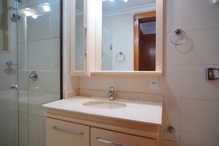 Apartamento para alugar com 119m², 3 quartos e 1 vaga Apartamento para alugar com 119m², 3 quartos e 1 vagaBanheiro suíte