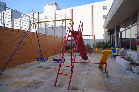 Apartamento para alugar com 119m², 3 quartos e 1 vaga Apartamento para alugar com 119m², 3 quartos e 1 vagaÁrea comum - Playground