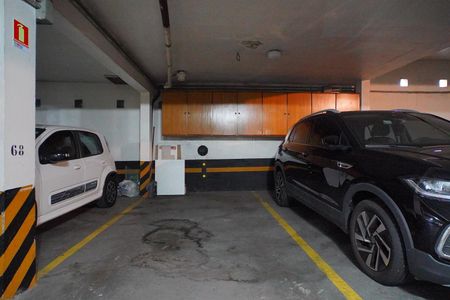 Apartamento para alugar com 119m², 3 quartos e 1 vaga Apartamento para alugar com 119m², 3 quartos e 1 vagaGaragem
