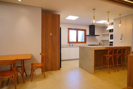 Apartamento para alugar com 119m², 3 quartos e 1 vaga Apartamento para alugar com 119m², 3 quartos e 1 vagaÁrea comum - Salão de festas