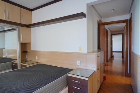 Apartamento para alugar com 119m², 3 quartos e 1 vaga Apartamento para alugar com 119m², 3 quartos e 1 vagaQuarto suíte