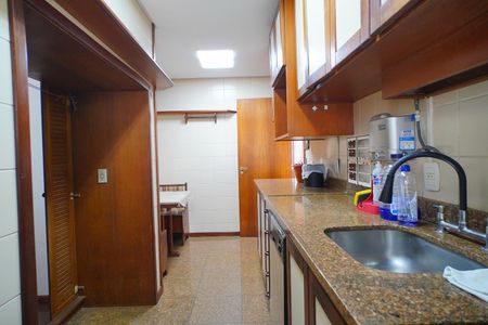 Apartamento para alugar com 119m², 3 quartos e 1 vaga Apartamento para alugar com 119m², 3 quartos e 1 vagaCozinha
