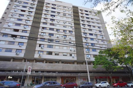 Apartamento para alugar com 119m², 3 quartos e 1 vaga Apartamento para alugar com 119m², 3 quartos e 1 vagaFachada