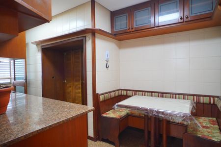 Apartamento para alugar com 119m², 3 quartos e 1 vaga Apartamento para alugar com 119m², 3 quartos e 1 vagaCozinha