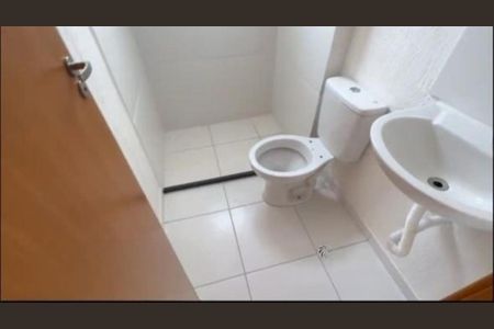 Apartamento para alugar com 50m², 2 quartos e 1 vaga Apartamento para alugar com 50m², 2 quartos e 1 vagaBanheiro
