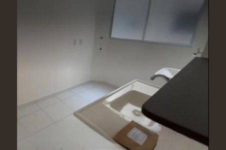 Cozinha de apartamento para alugar com 2 quartos, 50m² em Serra Azul, Belo Horizonte