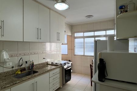 Apartamento para alugar com 70m², 2 quartos e 1 vagaCozinha e Área de Serviço