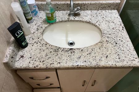 Apartamento para alugar com 70m², 2 quartos e 1 vagaBanheiro Social