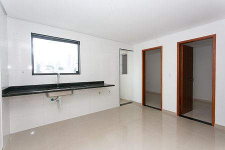 Cozinha de apartamento para alugar com 2 quartos, 45m² em Chácara Seis de Outubro, São Paulo