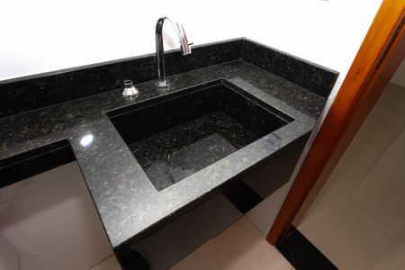 Apartamento para alugar com 45m², 2 quartos e sem vaga Apartamento para alugar com 45m², 2 quartos e sem vagaBanheiro