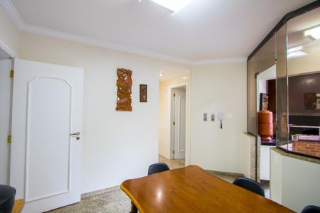 Apartamento à venda com 312m², 4 quartos e 4 vagas Apartamento à venda com 312m², 4 quartos e 4 vagasCopa