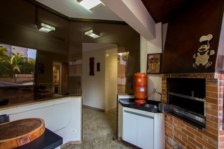 Apartamento à venda com 312m², 4 quartos e 4 vagas Apartamento à venda com 312m², 4 quartos e 4 vagasVaranda gourmet da cozinha