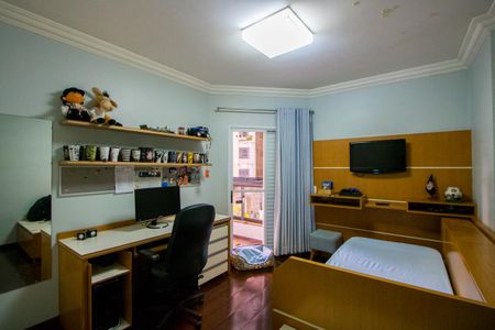 Apartamento à venda com 312m², 4 quartos e 4 vagas Apartamento à venda com 312m², 4 quartos e 4 vagasQuarto 2