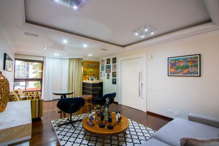 Apartamento à venda com 312m², 4 quartos e 4 vagas Apartamento à venda com 312m², 4 quartos e 4 vagasSala de estar