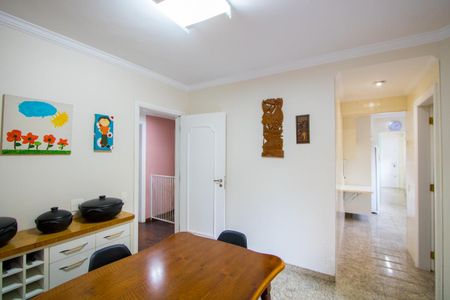 Apartamento à venda com 312m², 4 quartos e 4 vagas Apartamento à venda com 312m², 4 quartos e 4 vagasCopa