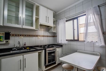 Apartamento à venda com 106m², 3 quartos e 2 vagas Apartamento à venda com 106m², 3 quartos e 2 vagasCozinha