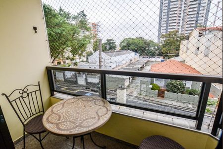 Apartamento à venda com 106m², 3 quartos e 2 vagas Apartamento à venda com 106m², 3 quartos e 2 vagasSala