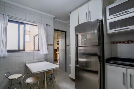 Apartamento à venda com 106m², 3 quartos e 2 vagas Apartamento à venda com 106m², 3 quartos e 2 vagasCozinha