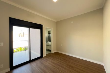 Casa de condomínio à venda com 226m², 3 quartos e 4 vagasSuíte 3