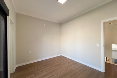 Casa de condomínio à venda com 226m², 3 quartos e 4 vagasSuíte 3