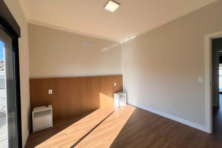 Casa de condomínio à venda com 226m², 3 quartos e 4 vagasSuíte 1
