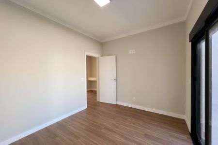 Casa de condomínio à venda com 226m², 3 quartos e 4 vagasSuíte 3