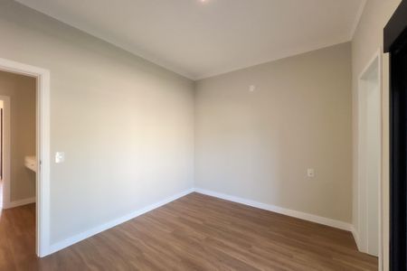 Casa de condomínio à venda com 226m², 3 quartos e 4 vagasSuíte 2