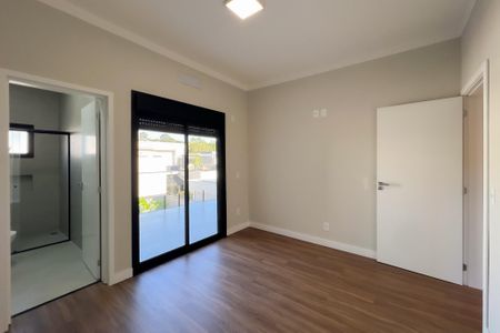 Casa de condomínio à venda com 226m², 3 quartos e 4 vagasSuíte 2