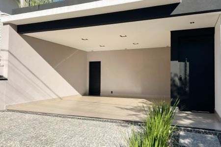 Casa de condomínio à venda com 226m², 3 quartos e 4 vagasFachada