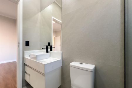 Casa de condomínio à venda com 226m², 3 quartos e 4 vagasBanheiro da Suíte 2