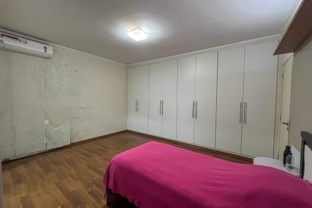 Casa para alugar com 450m², 4 quartos e 3 vagas Casa para alugar com 450m², 4 quartos e 3 vagasSuite 2