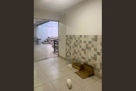 Casa para alugar com 450m², 4 quartos e 3 vagas Casa para alugar com 450m², 4 quartos e 3 vagasÁrea de Serviço