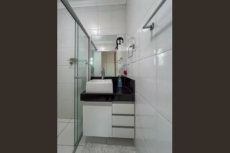 Casa para alugar com 450m², 4 quartos e 3 vagas Casa para alugar com 450m², 4 quartos e 3 vagasBanheiro da Suite 4