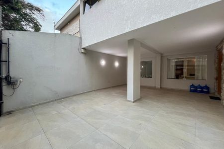 Casa para alugar com 450m², 4 quartos e 3 vagas Casa para alugar com 450m², 4 quartos e 3 vagasGaragem