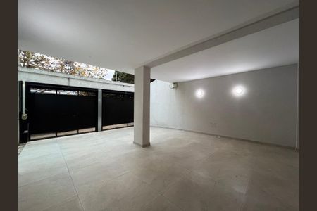 Casa para alugar com 450m², 4 quartos e 3 vagas Casa para alugar com 450m², 4 quartos e 3 vagasGaragem