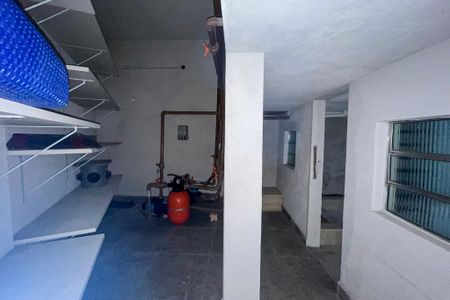 Casa para alugar com 450m², 4 quartos e 3 vagas Casa para alugar com 450m², 4 quartos e 3 vagasCasa de Maquina