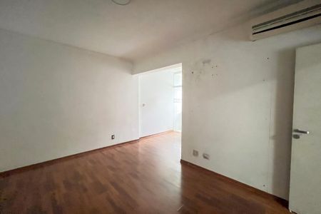 Casa para alugar com 450m², 4 quartos e 3 vagas Casa para alugar com 450m², 4 quartos e 3 vagasSuite 3