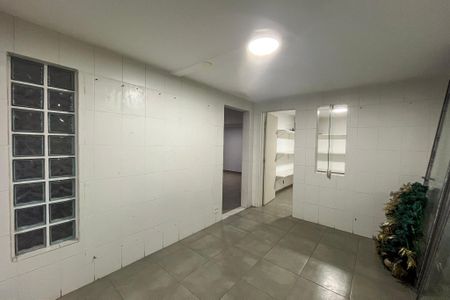 Casa para alugar com 450m², 4 quartos e 3 vagas Casa para alugar com 450m², 4 quartos e 3 vagasÁrea de Serviço