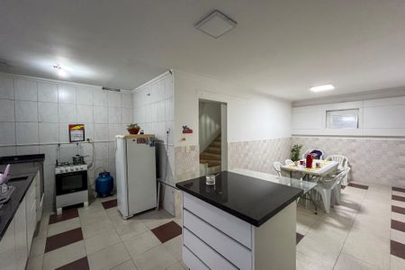 Casa para alugar com 450m², 4 quartos e 3 vagas Casa para alugar com 450m², 4 quartos e 3 vagasCozinha