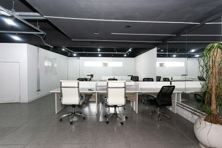 Casa para alugar com 270m², 3 quartos e 2 vagas Casa para alugar com 270m², 3 quartos e 2 vagasSalão