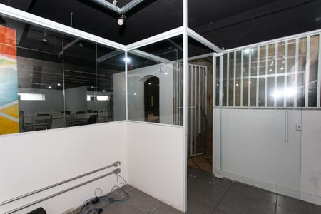 Casa para alugar com 270m², 3 quartos e 2 vagas Casa para alugar com 270m², 3 quartos e 2 vagasSalão