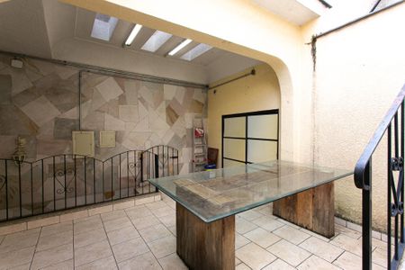 Casa para alugar com 270m², 3 quartos e 2 vagas Casa para alugar com 270m², 3 quartos e 2 vagasQuintal