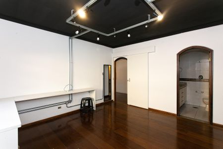Casa para alugar com 270m², 3 quartos e 2 vagas Casa para alugar com 270m², 3 quartos e 2 vagasSuíte 1